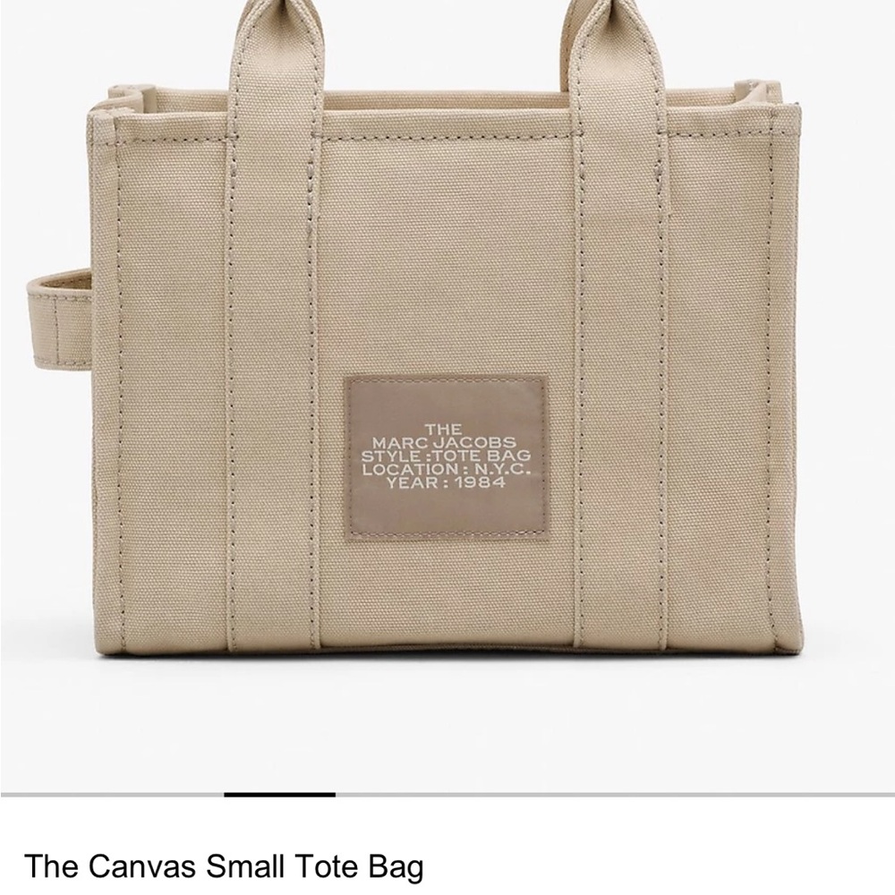 Marc Jacobs Cream Tote Bag with Textured Fabric and Versatile Strap - Picture 2 of 4